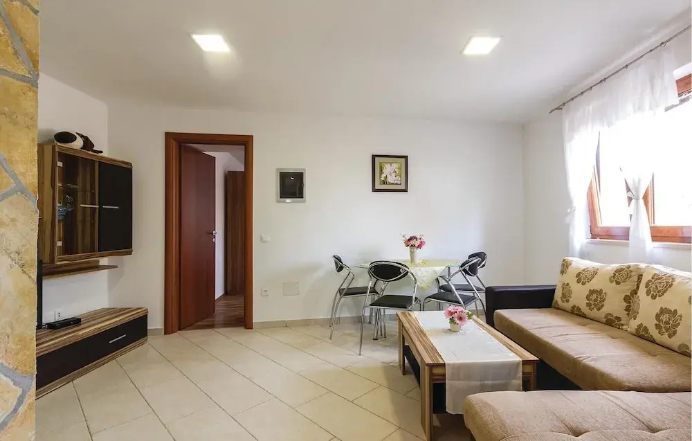 Awesome Home in Orbanici With Wifi and 1 Bedrooms