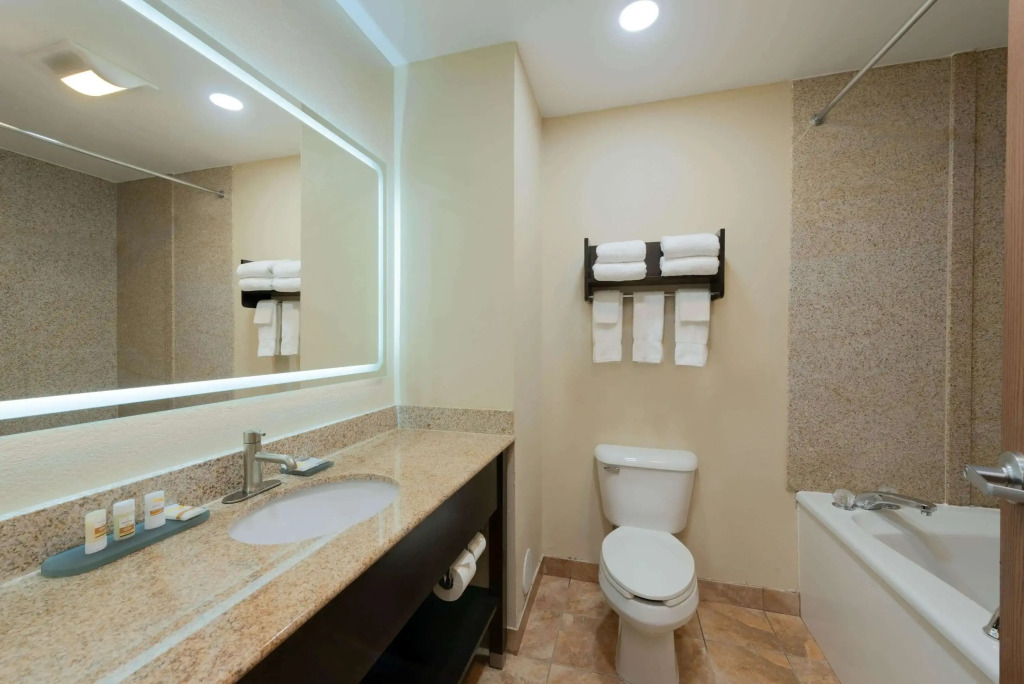 La Quinta by Wyndham Columbus - Grove City