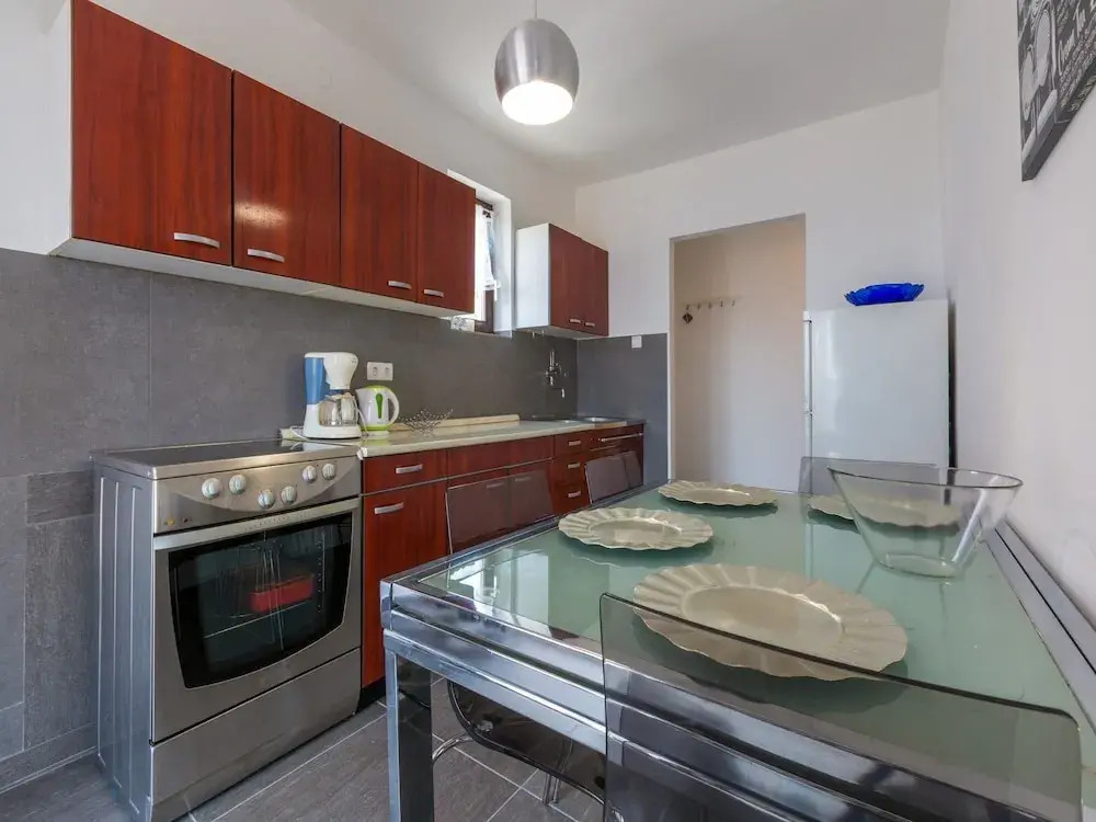 Apartments Azzaro