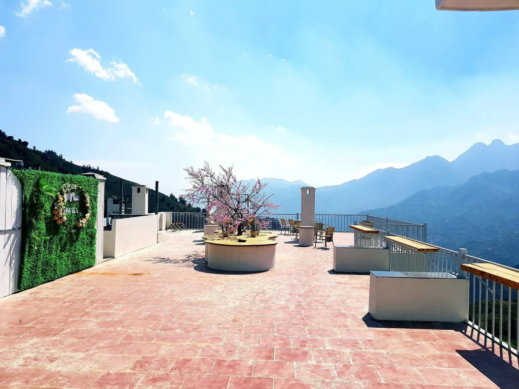 Phuong Nam Hotel
