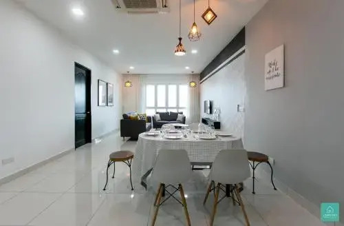 Jomstay Octagon Suite 1