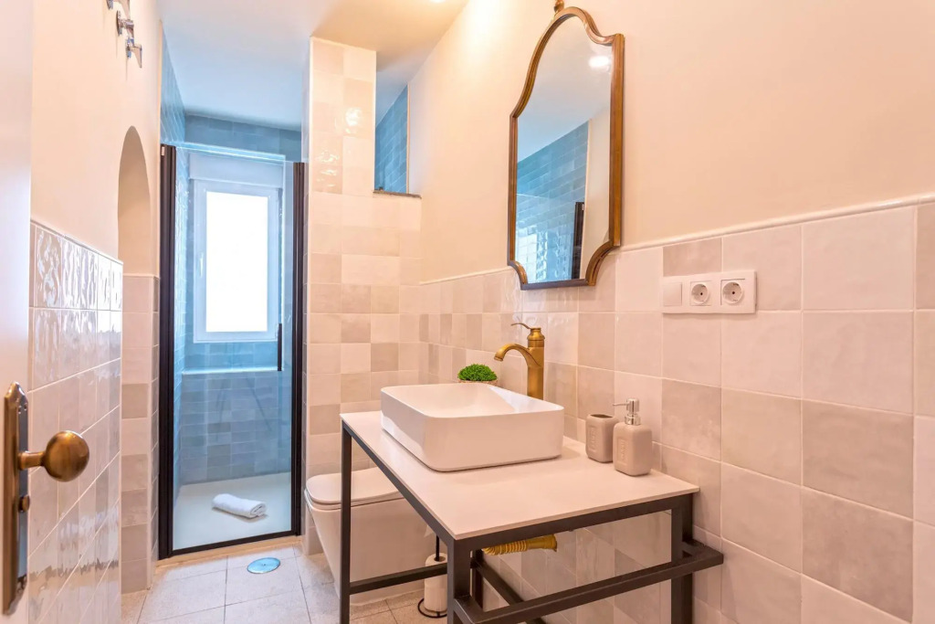 Exclusive 5BD apartment in down town Granada. Recogidas II
