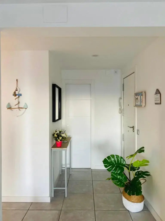 Apartamento frente al mar con piscina