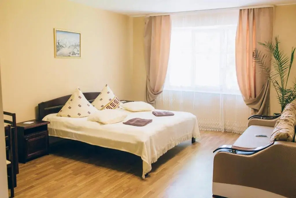 Hotel & Restaurant complex Berizka