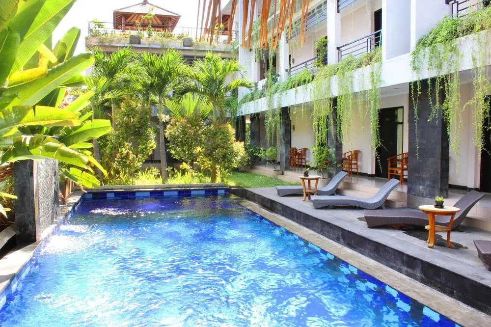 艾里巴厘岛库塔丹帕沙西那库拉帖木儿 6 号酒店(Airy Denpasar Barat Nakula Timur 6 Kuta Bali)