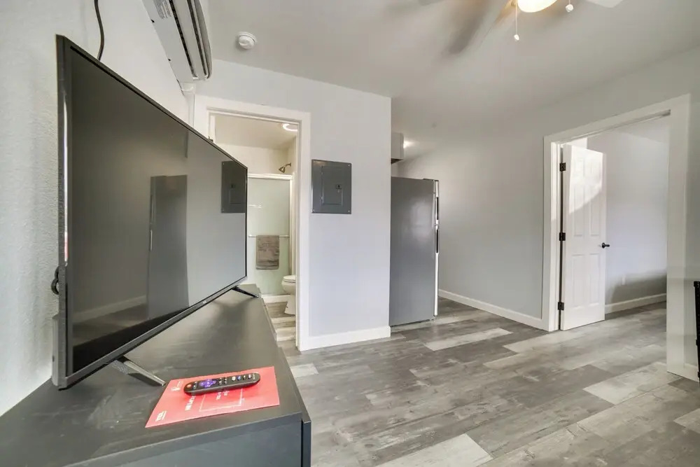 Updated Hawthorne Apartment, 12 Mi to Walker Lake!