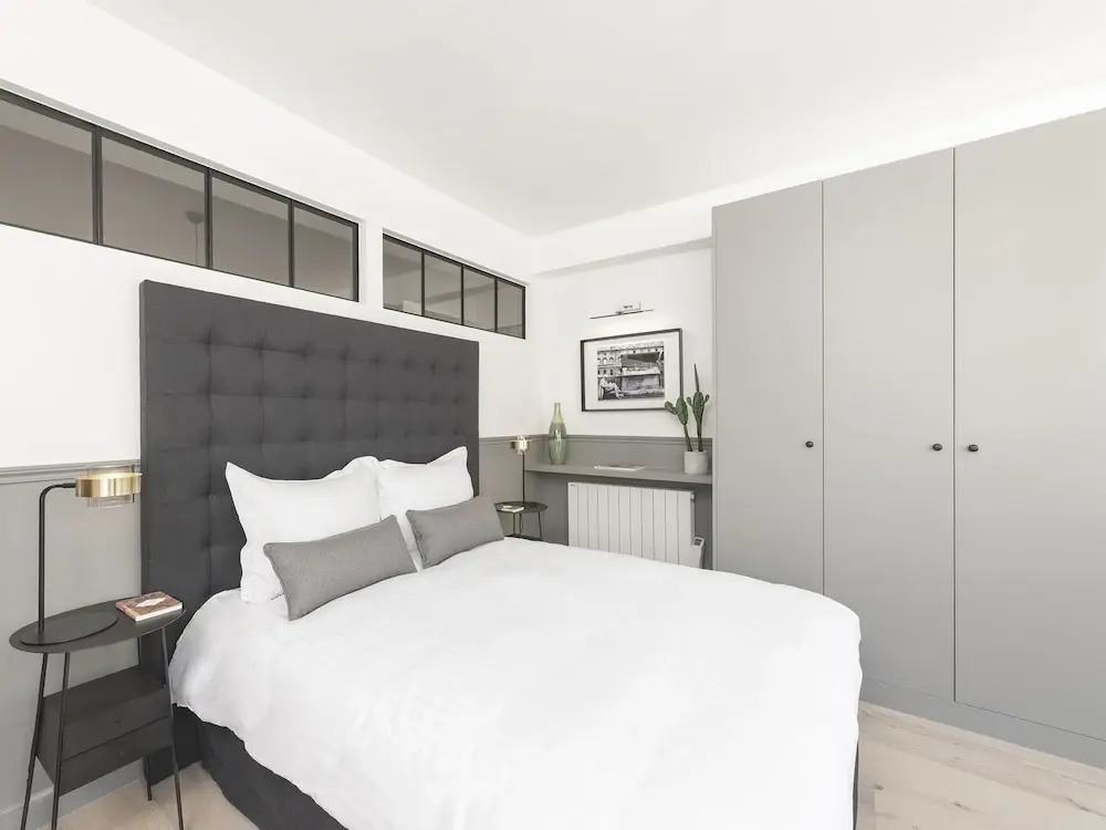 Luxury 3BDR Le Marais III by Livinparis