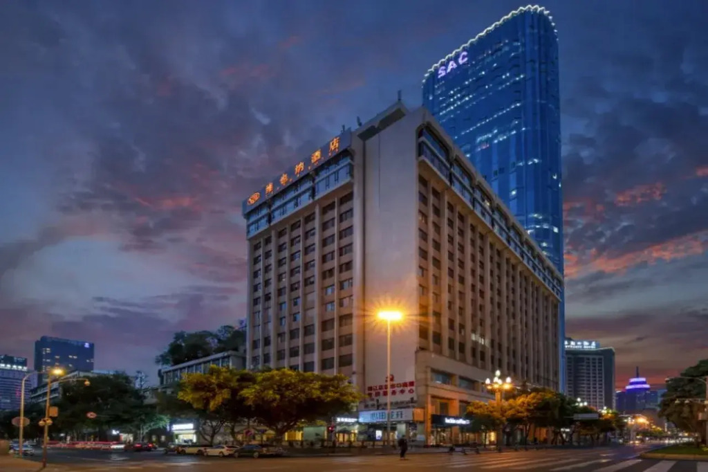Atour Hotel Chengdu Chunxi Road Tianfu Square Subway Station