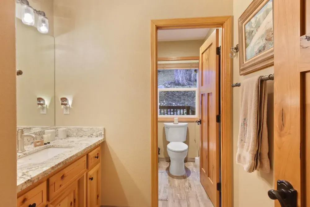 New Listing! Tahoe Donner Ski W/ Hot Tub 3 Bedroom Home