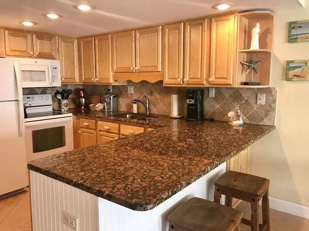 Win-San C-206 - 2 Br Condo
