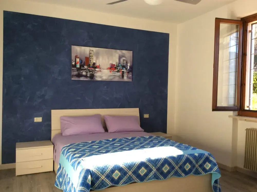 Large Apartment With Garden 100 Meters From The Lake