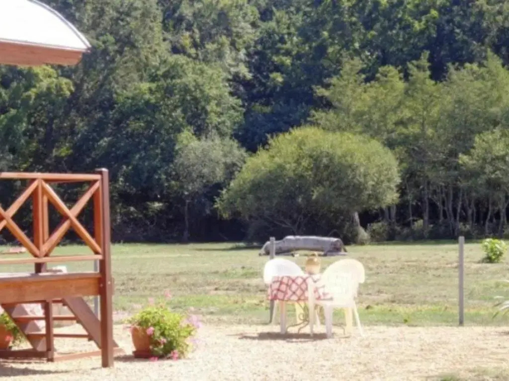Gîte Saint-Julien-en-Born, 1 pièce, 2 personnes - FR-1-360-465