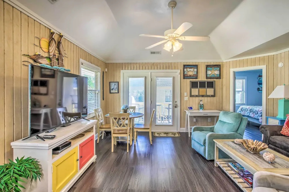 Walk to Apache Pier: Coastal Condo w/ Pool Access