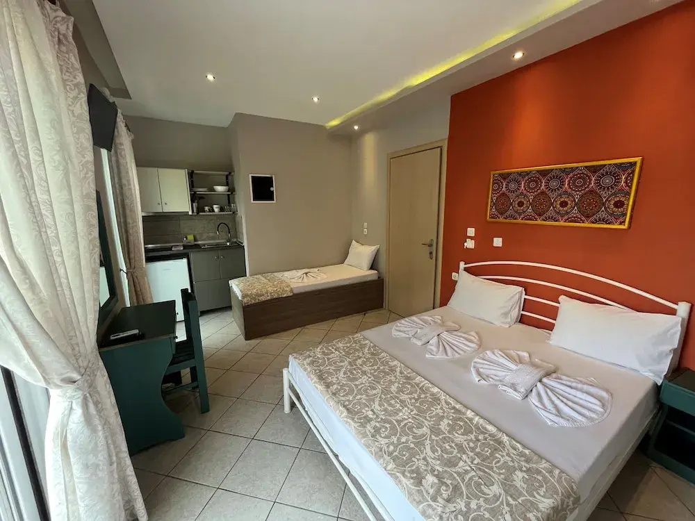 Room in Studio - Beautiful Room for 3 People in Limenaria, Only Five Minutes Away From Center