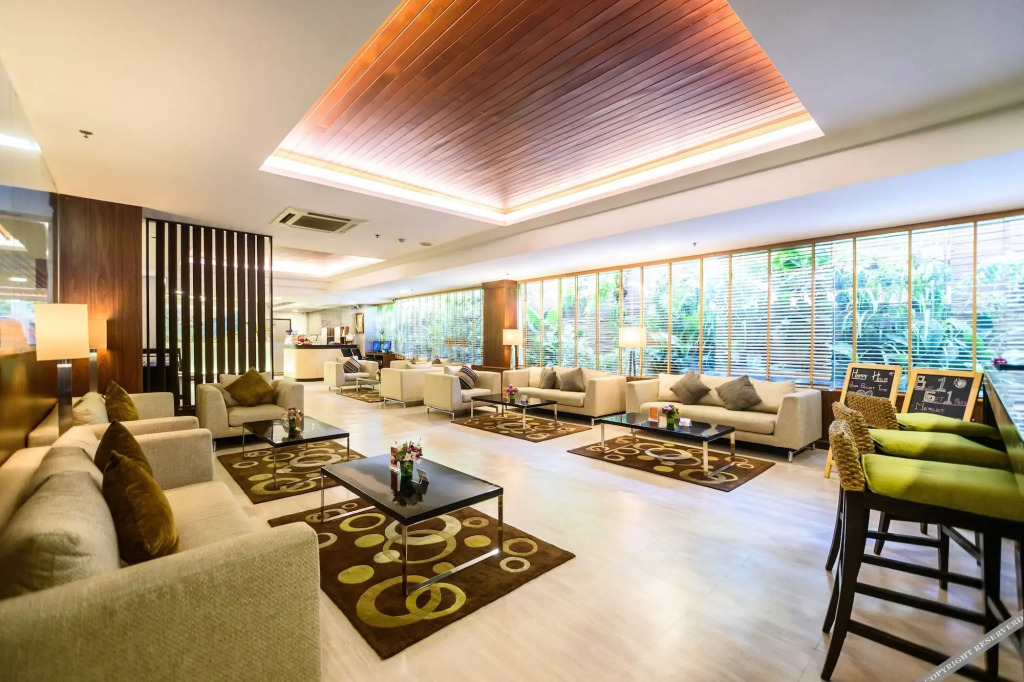 Lohas Residences Sukhumvit 2