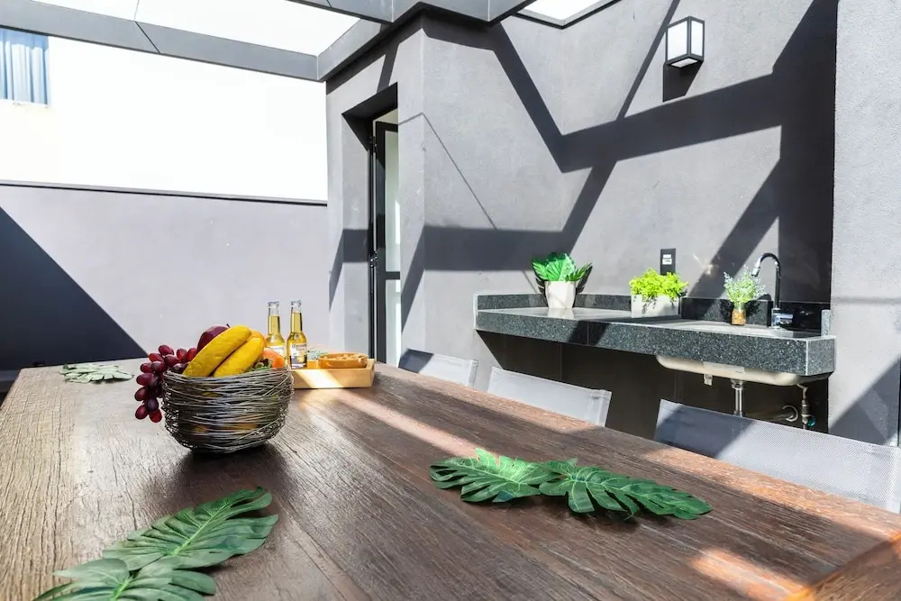 Casa com 2 suítes AC Higienópolis