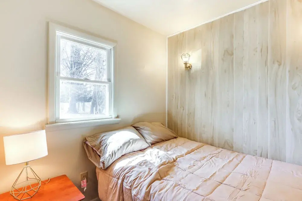 1 Mi to Dtwn Saratoga Springs: Cozy Duplex Apt!