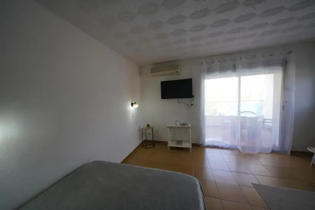 ACP27 STUDIO SITUÉ À SANTA MARGARITA SECTEUR Roses