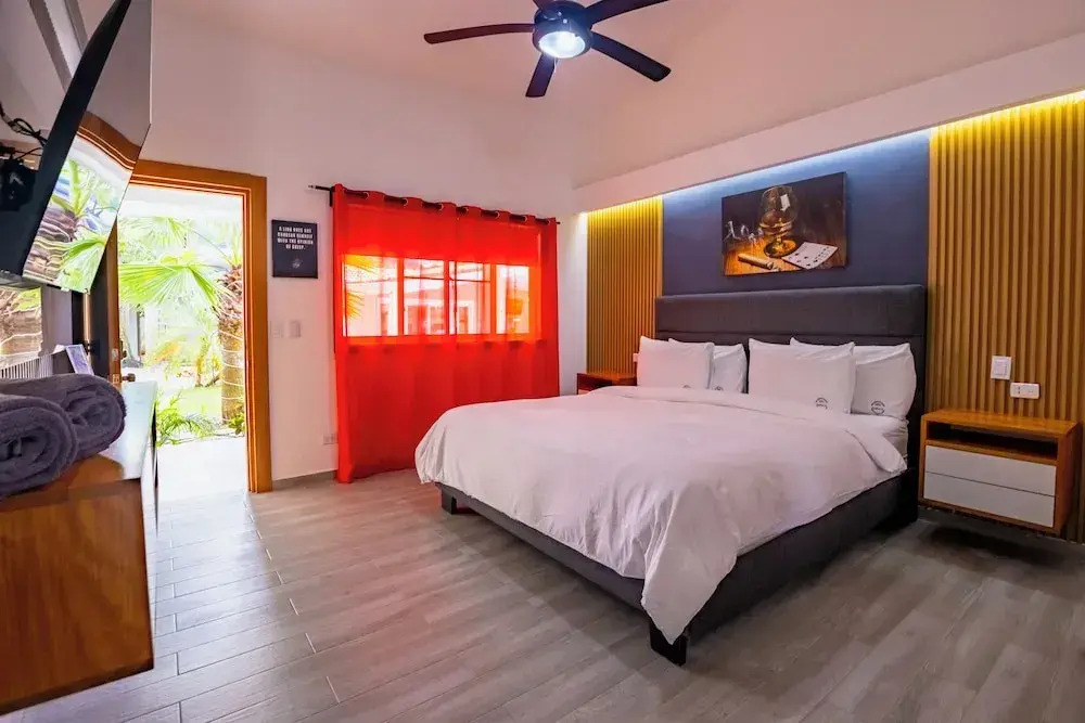 Villa Twelve27