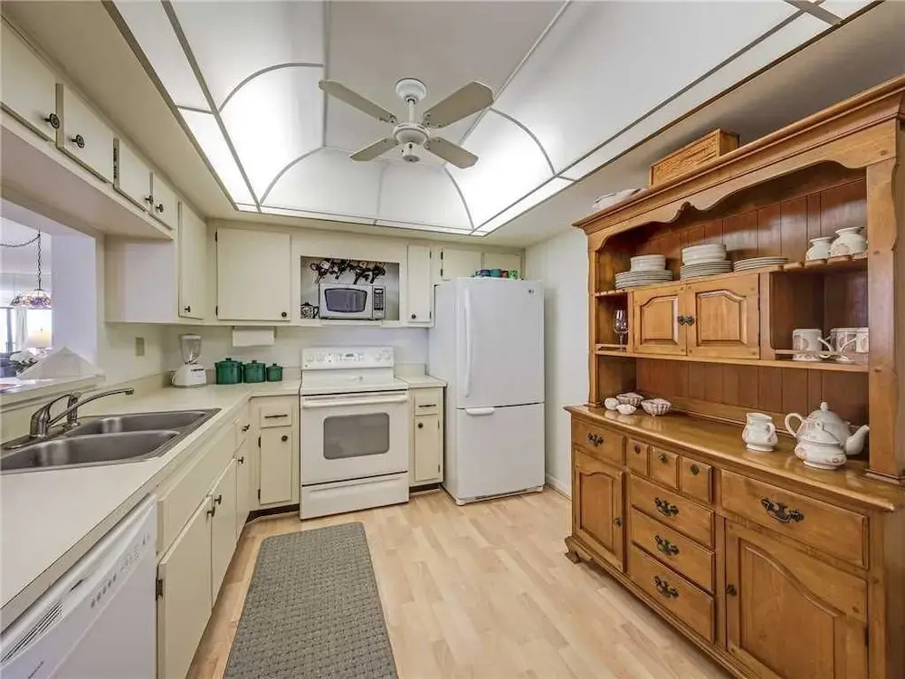 Sandarac B511 - Two Bedroom Condo