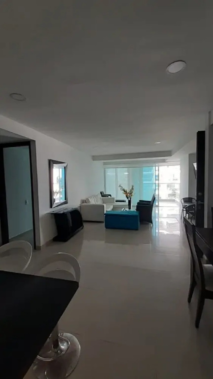 2p4-rm 2-bedroom Apartment Facing the sea With air Conditioning and Wifi