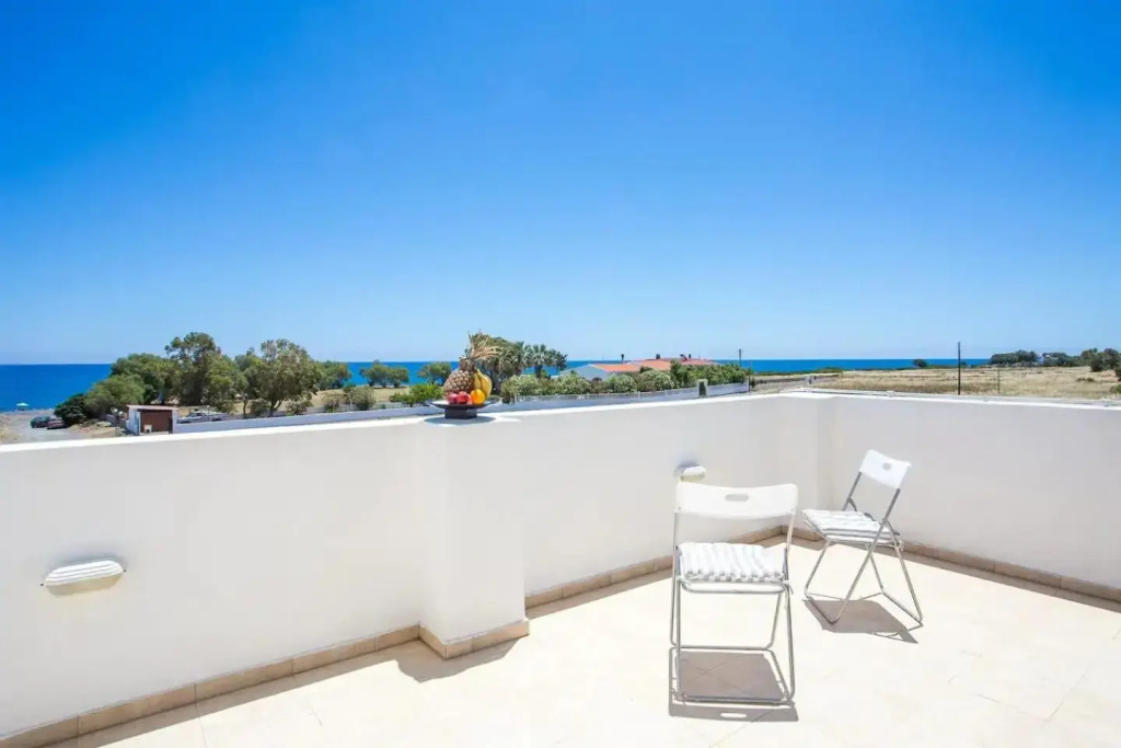 Kellys Beach House 2
