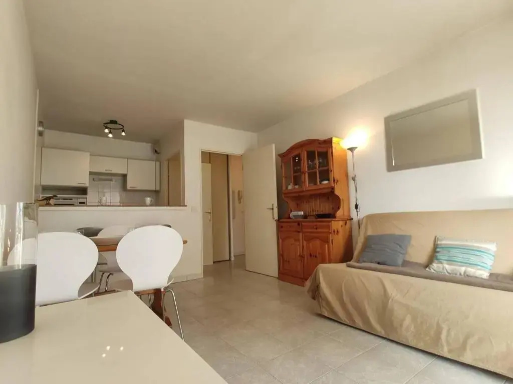 Appartement Juan les Pins, 2 pièces, 4 personnes - FR-1-252-155