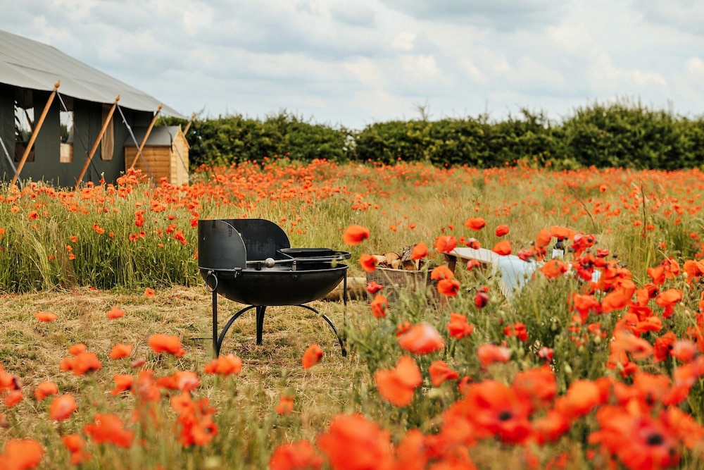 Safari Tent in Stiffkey Valley With Fire Pit