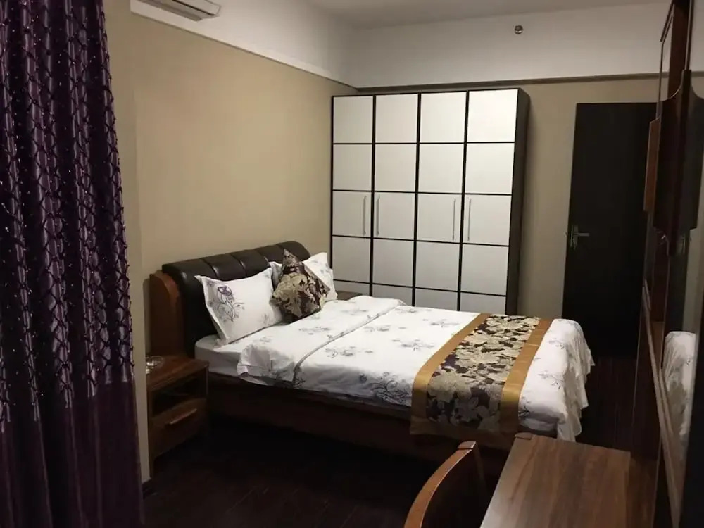Zixinju Aparthotel