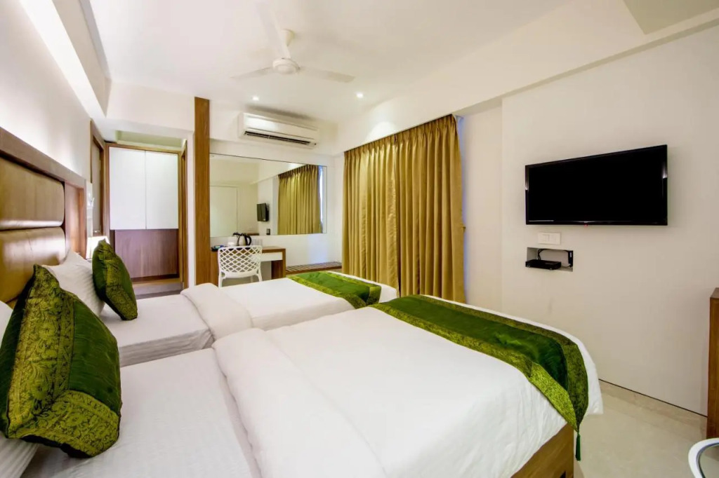 Hotel Laxvas- The Business Hotel