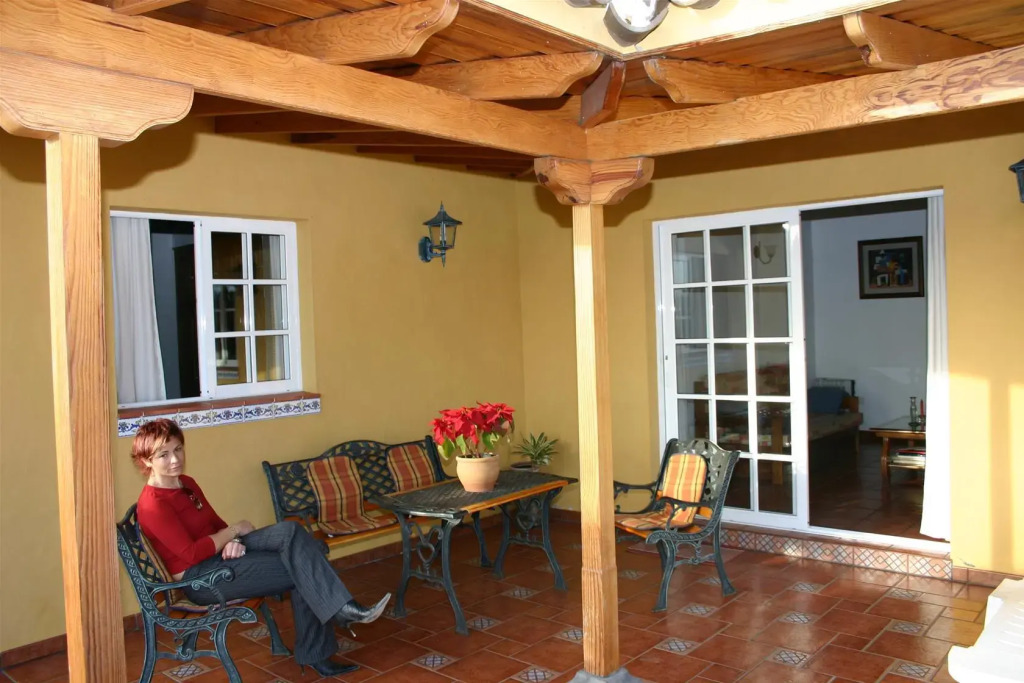 Casa Manuel y Lucía A by Isla Bonita