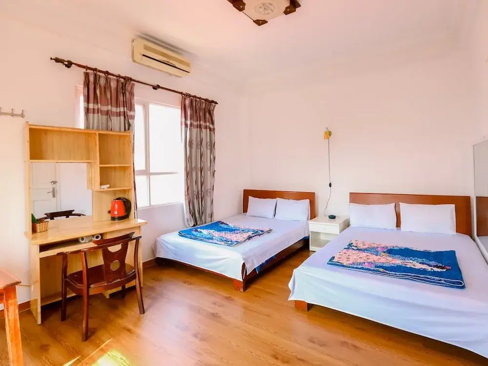 Oyo 437 Van Xuan Hotel