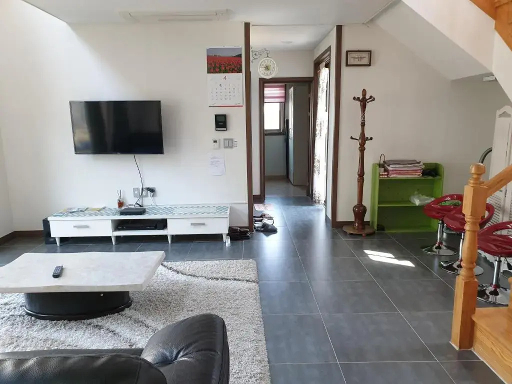 Geoje Sukwong Two floors House