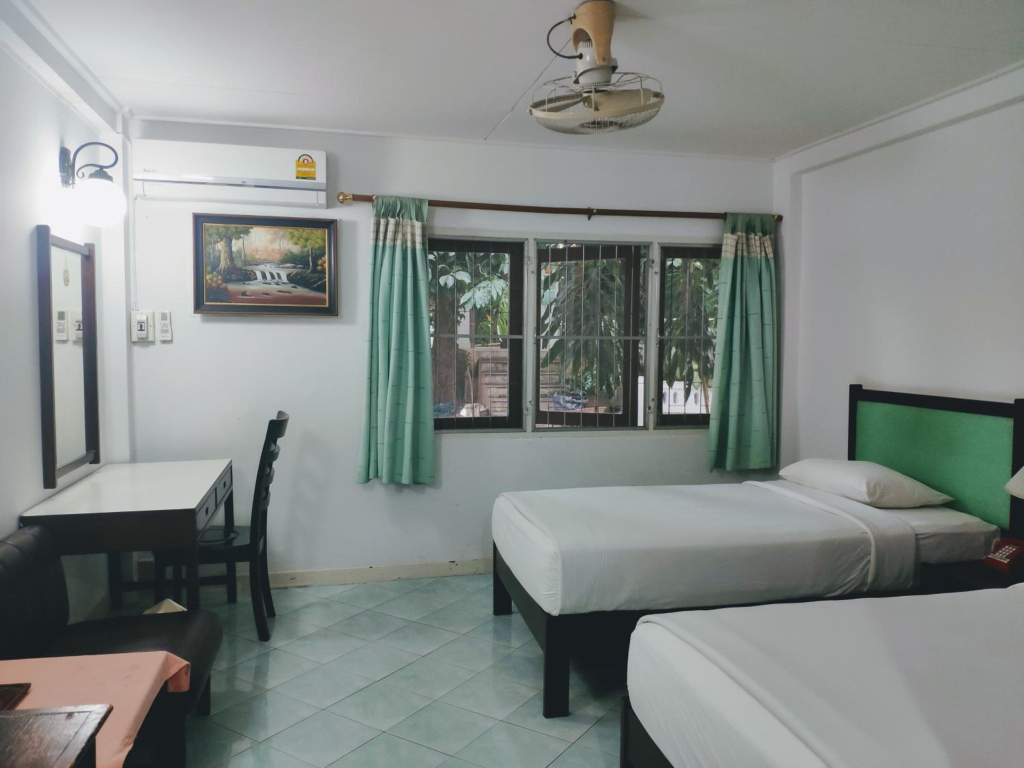 Changpuak Hotel