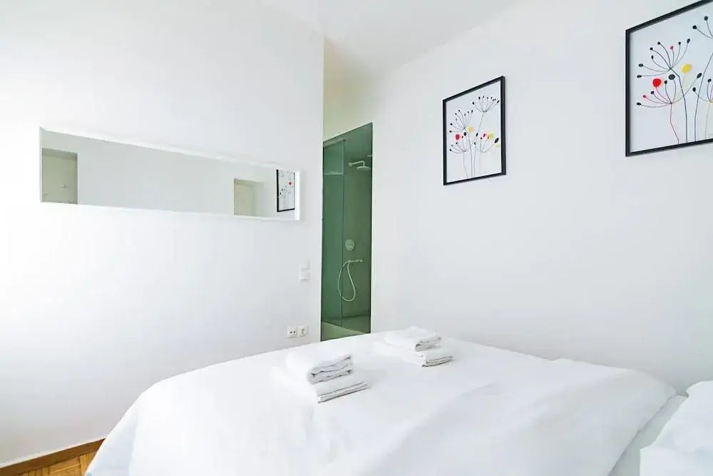 Brand new , Stylish 2 bedroom apartment
