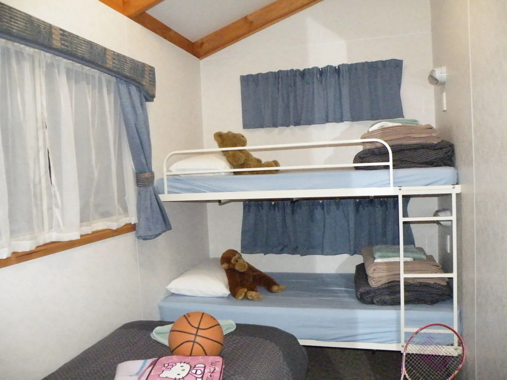 Lake Hamilton Motor Village and Caravan Park