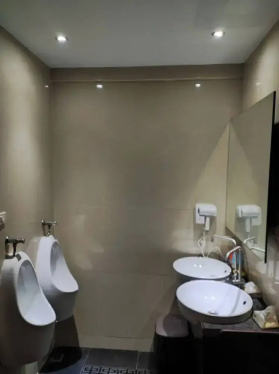 BM Loft On Nut & Massage