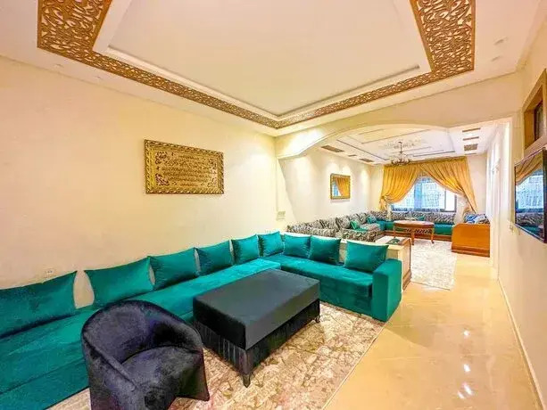Luxury of Mesnana - Stay with low budget