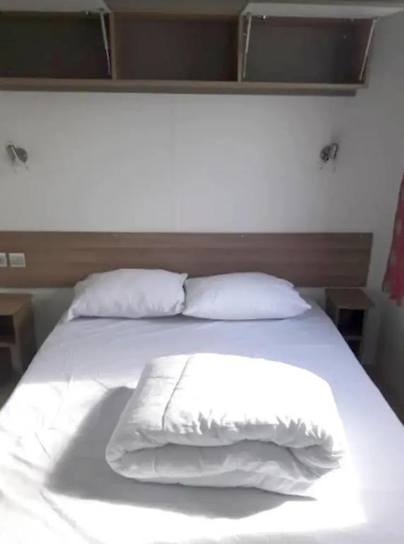 Bungalow With 3 Bedrooms In Les Mathes With Shared Pool And Furnished Garden 5 Km From The Beach