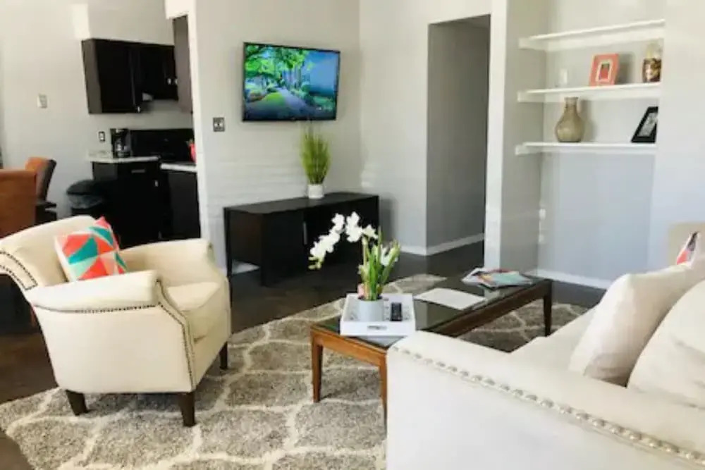 2 Bedroom Apartment near OU