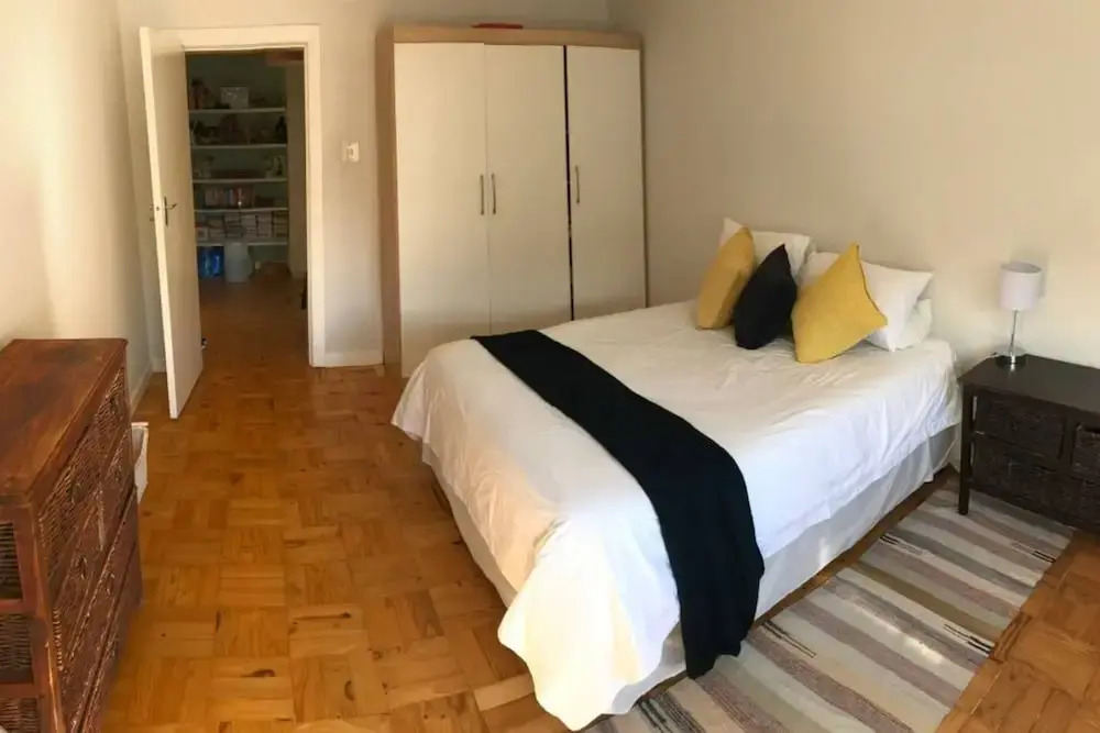 Sunny 2 Bedroom Tamboerskloof Apartment