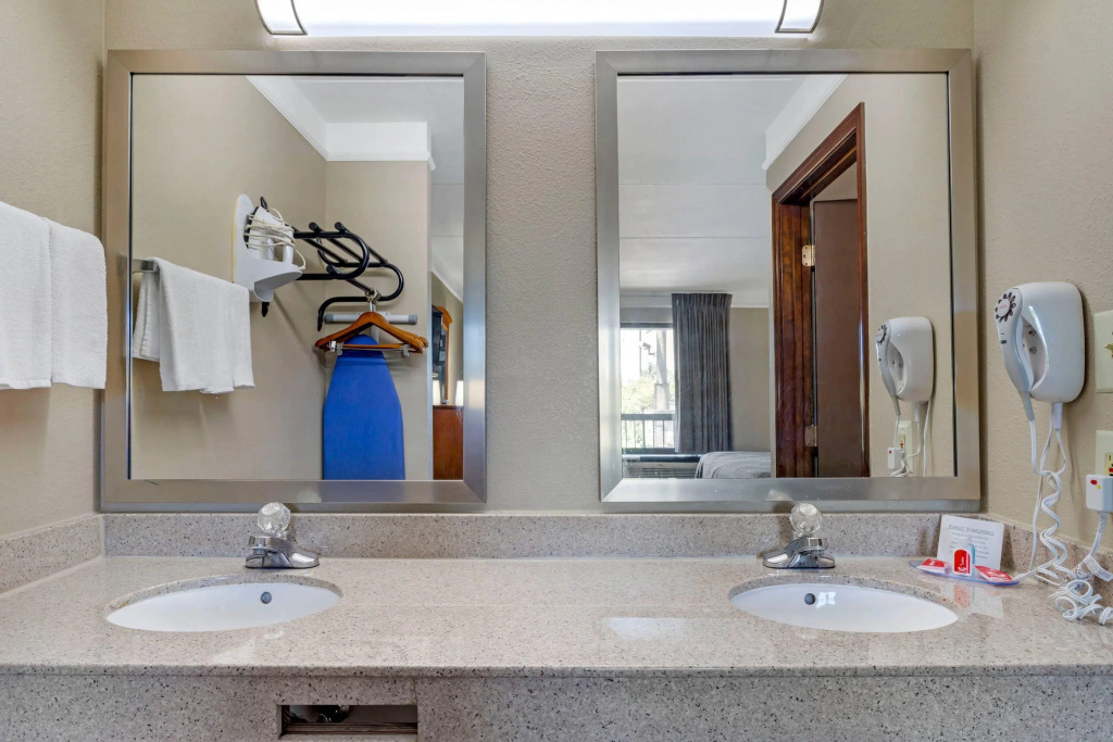 Econo Lodge Knoxville North