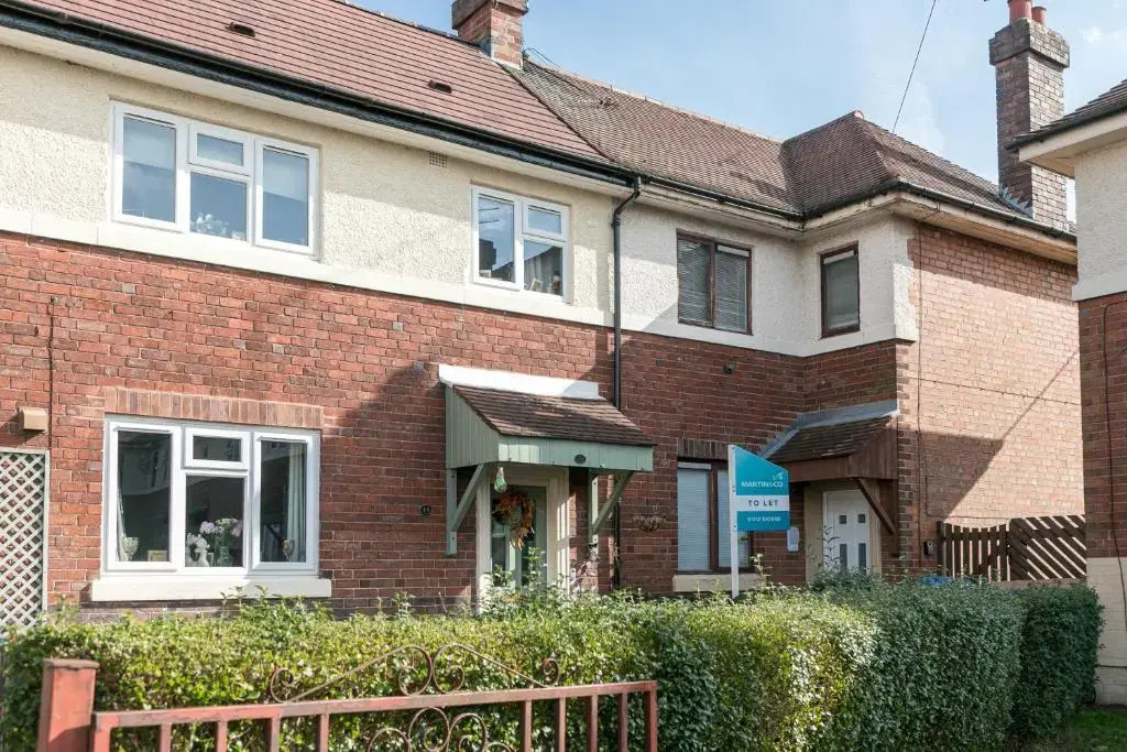 Modern & Contractors & Families & Spacious & Private Parking