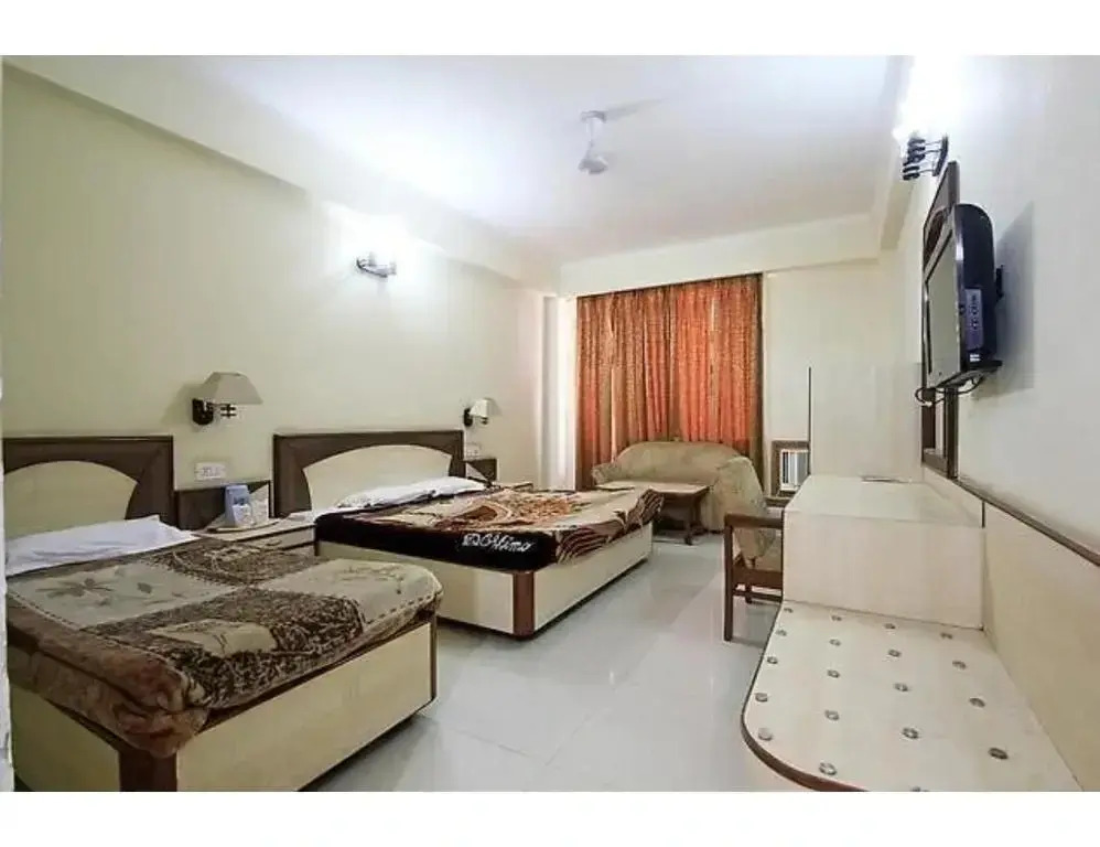 Vishal Hotel