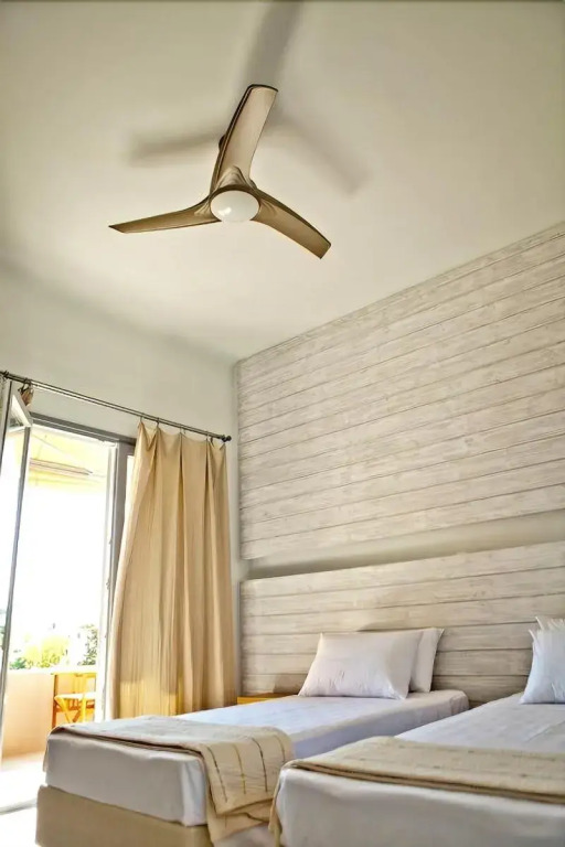 Xanthippi Hotel