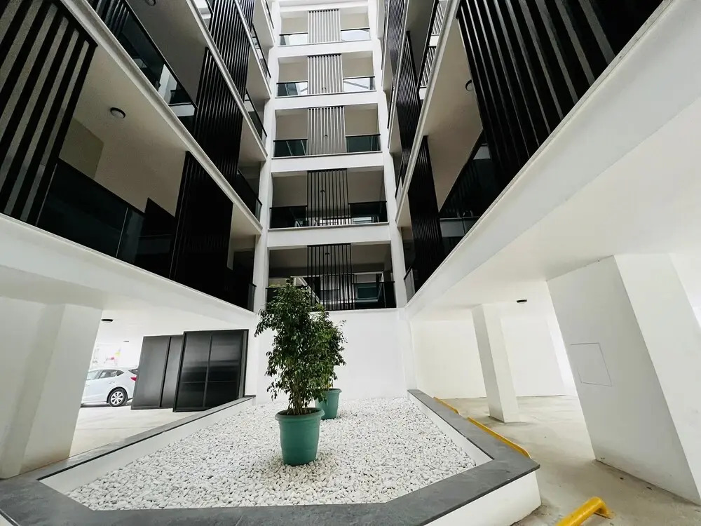 "A Brand new 1+1 Flat in Kyrenia. It is Central With a Lots of Facilities."