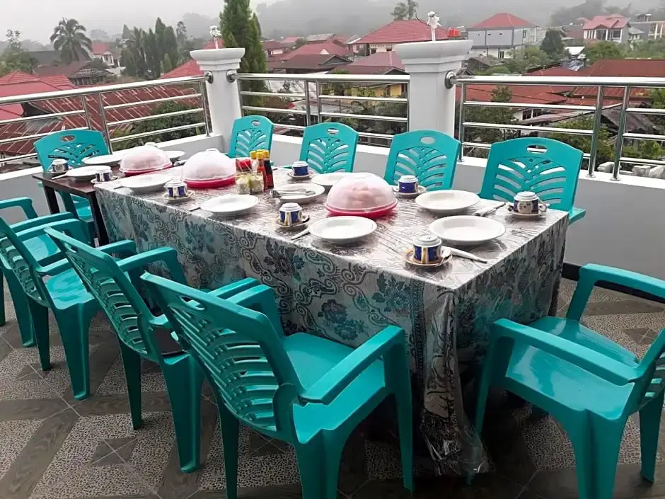 Toraja Lodge Guest House