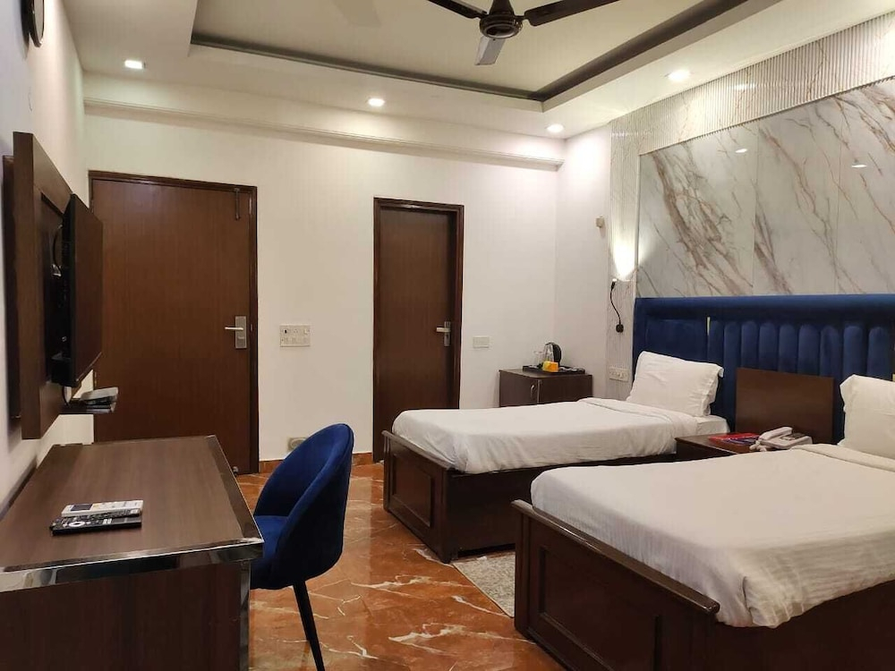 Hotel Shyama International - IIT Delhi