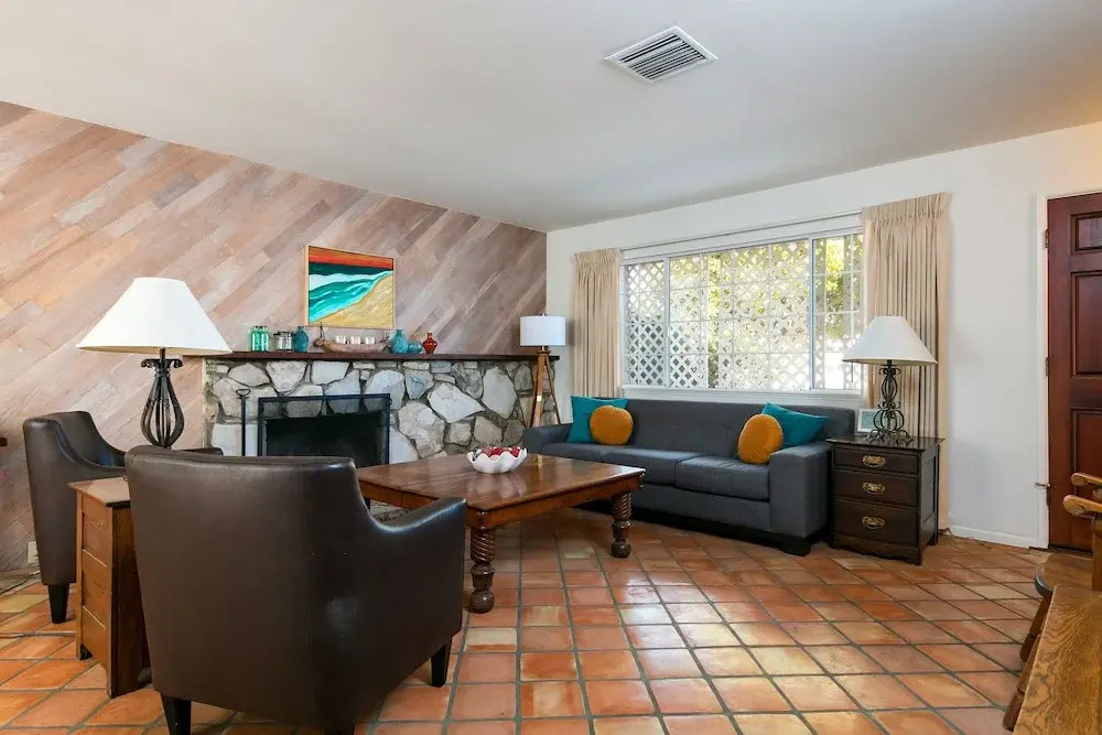 2142 Pierpont Home - 4 Br home by RedAwning