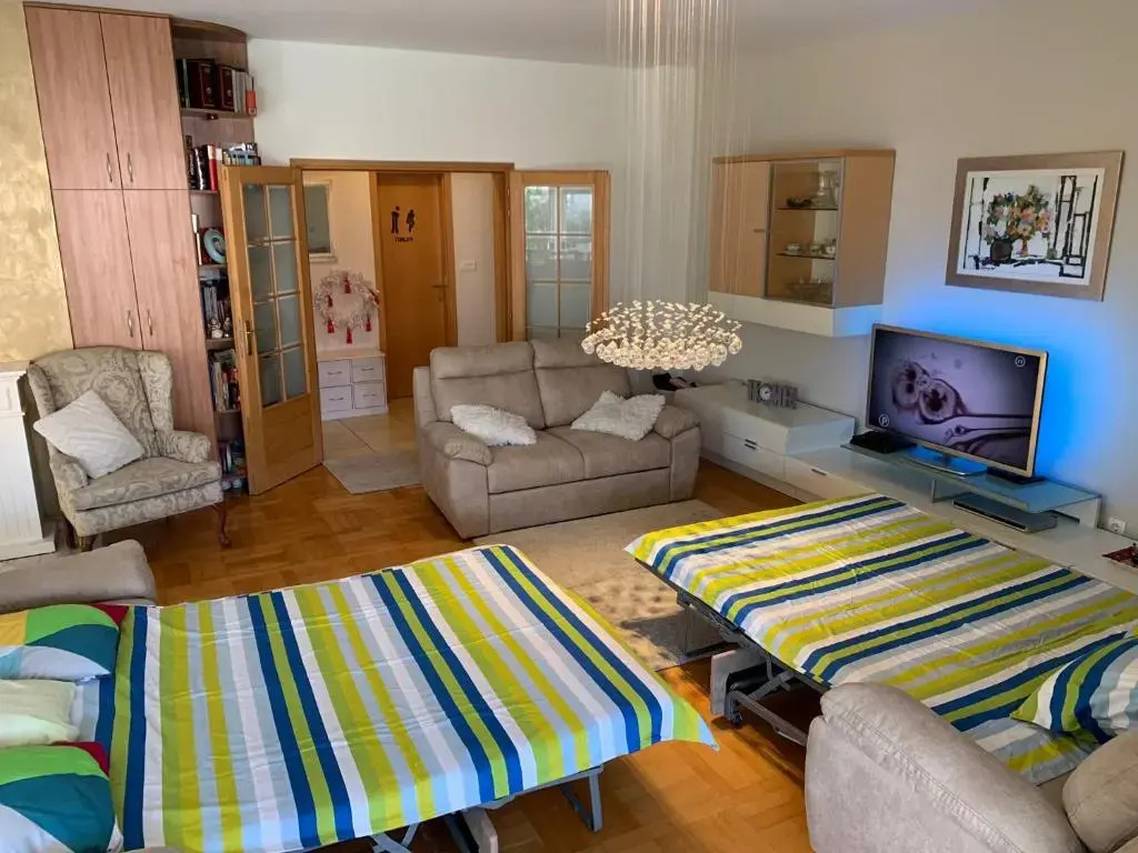 Apartment Relax whit big terrace 170m2 Near the Beach
